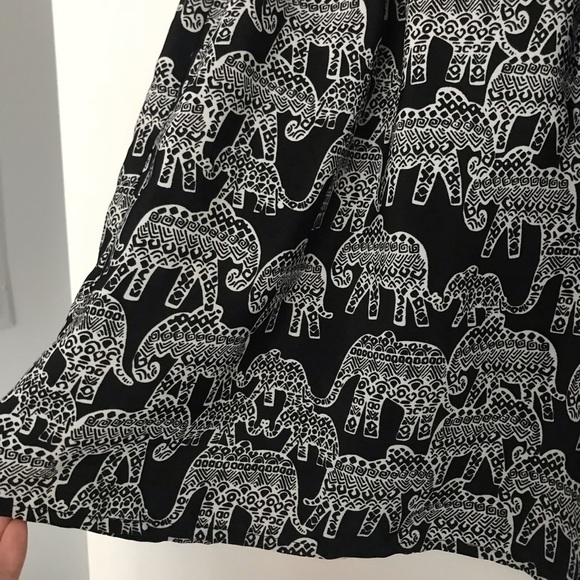 2 for $15 🛍 Aeropostale Elephant Skater Skirt - Picture 3 of 4